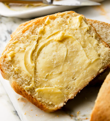 SANDWICH BREAD WITH MARGARINE
